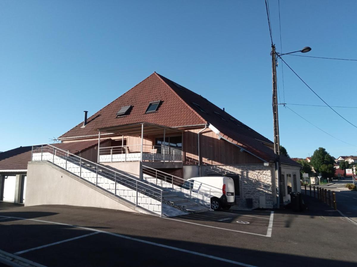 Grand Et Bel Appartement Au Coeur Du Haut-Doubs Orchamps-Vennes Dış mekan fotoğraf